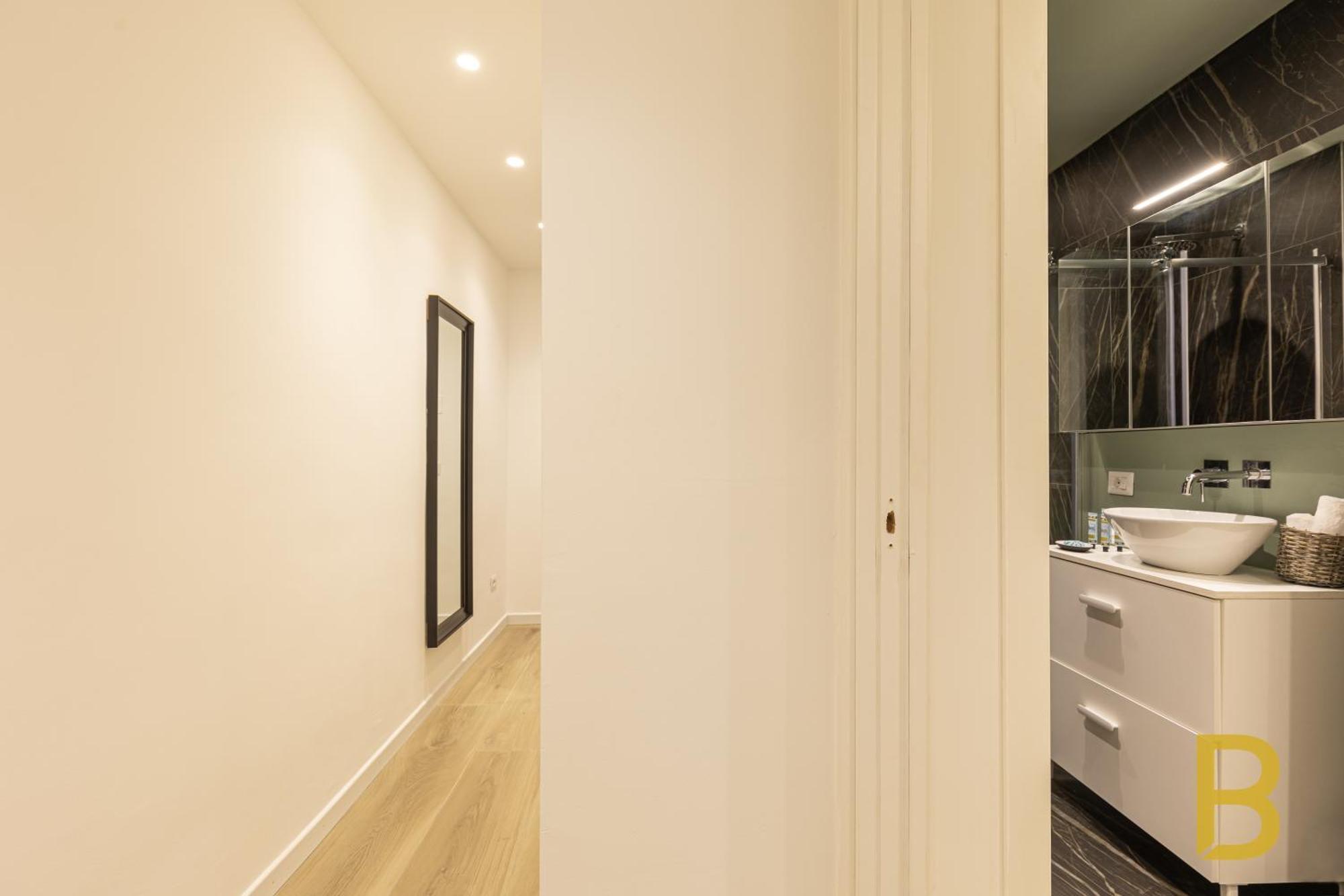 Beplace Apartments In Caiazzo มิลาน ภายนอก รูปภาพ
