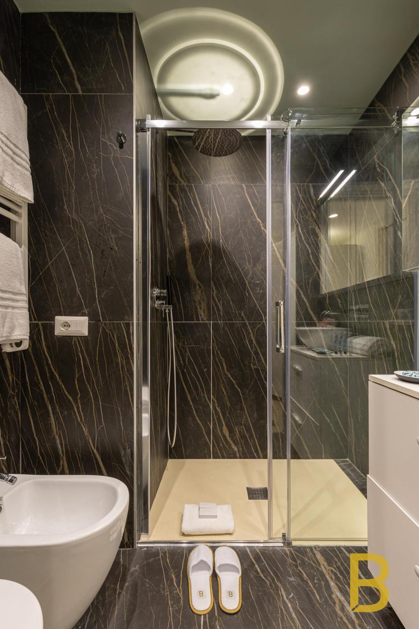Beplace Apartments In Caiazzo มิลาน ภายนอก รูปภาพ